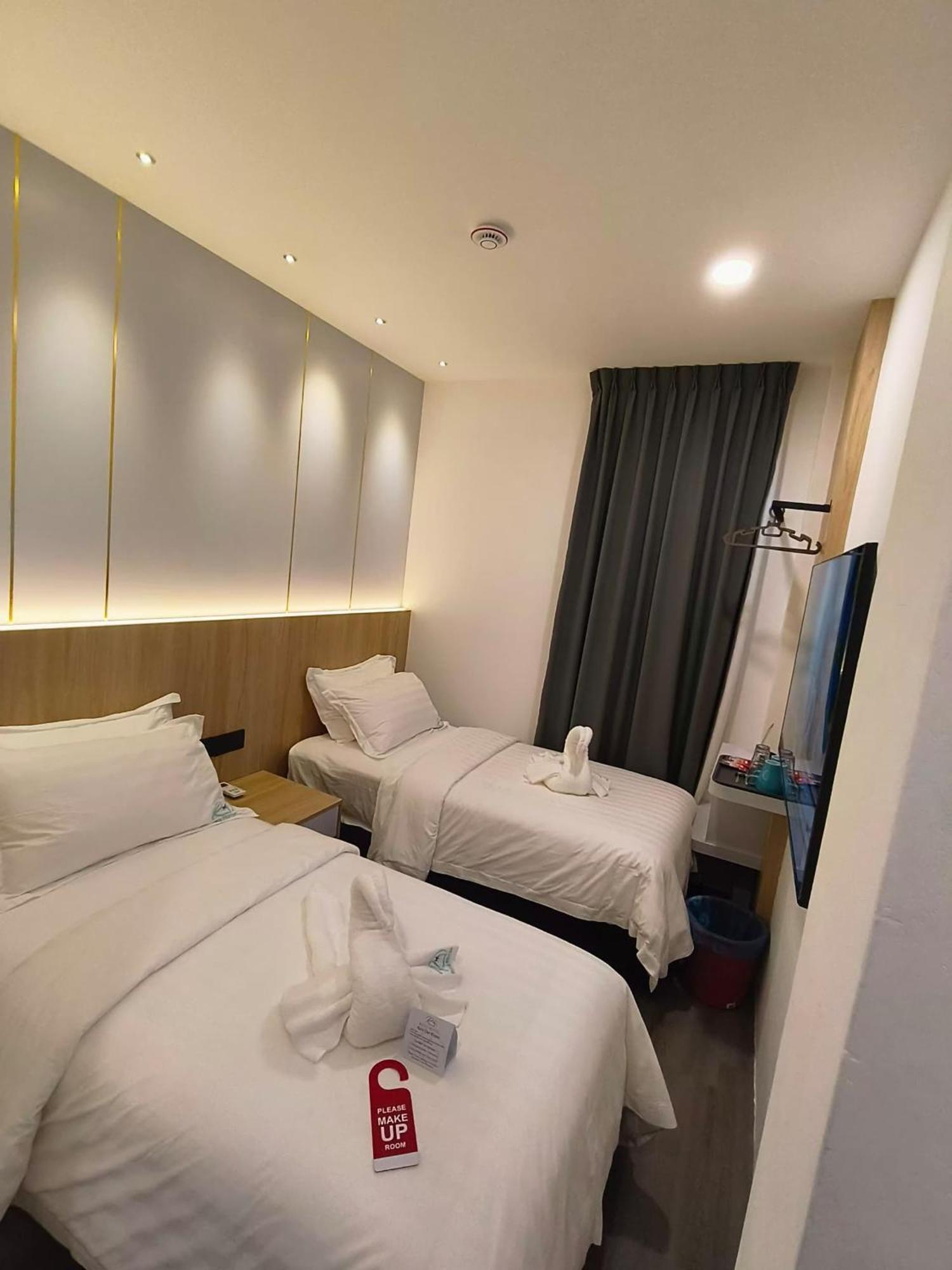 Red'S Hotel Bintulu Zewnętrze zdjęcie