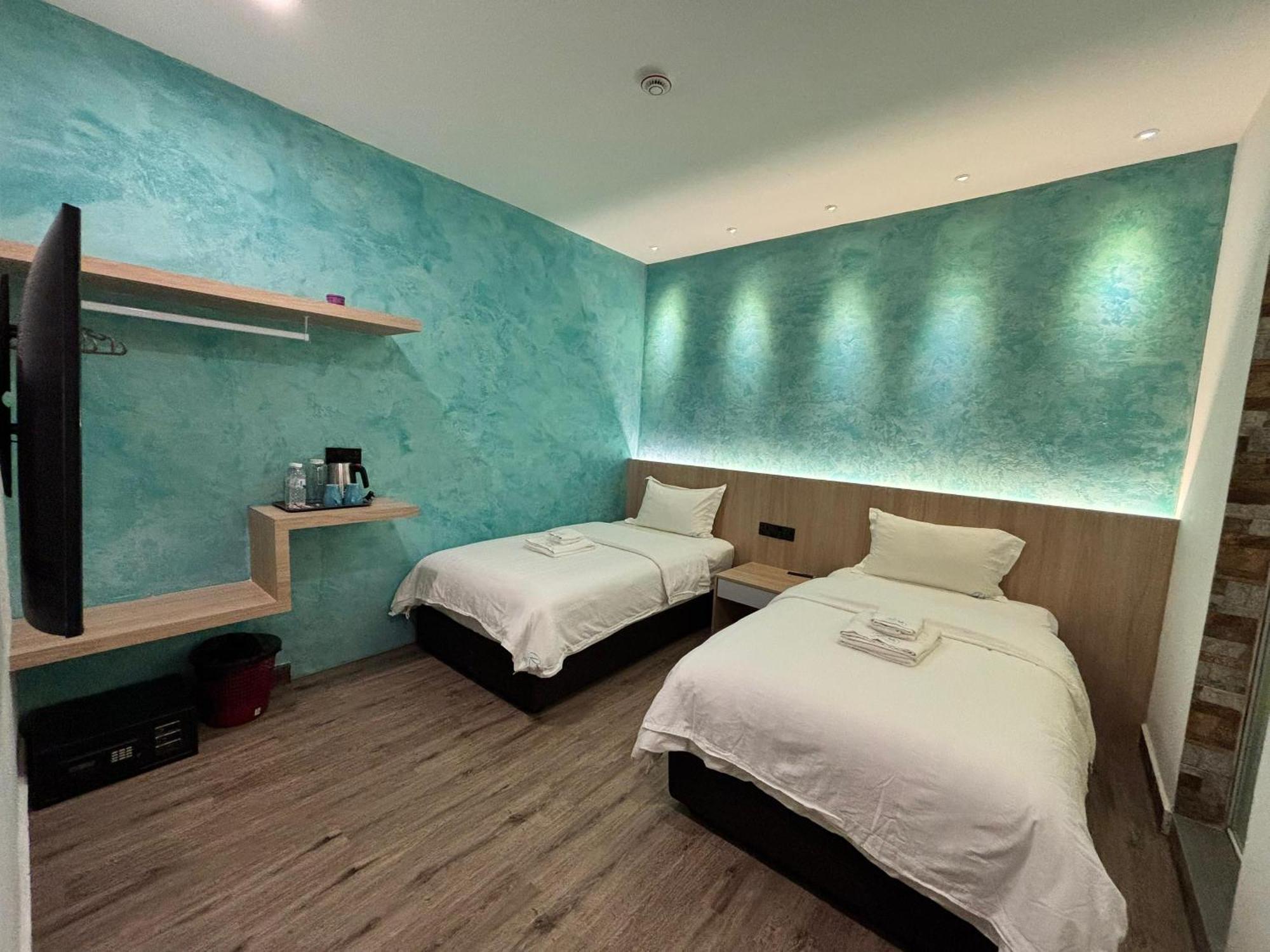 Red'S Hotel Bintulu Zewnętrze zdjęcie